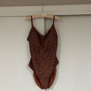 Aerie One-Piece Full-Coverage Tieback Leopard Print Bathing Suit in XXL